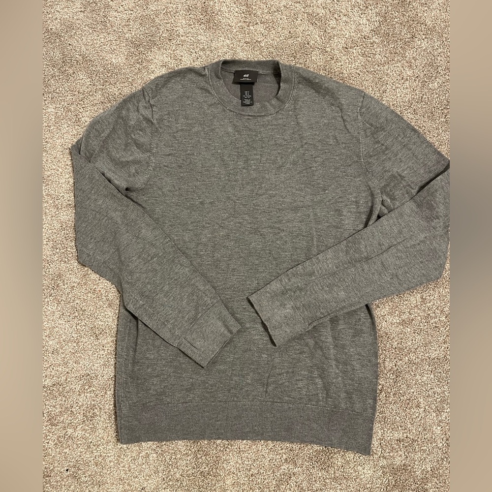 Men’s Slim Fit grey sweater shirt